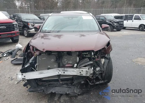 2019 Toyota Highlander Xle z USA, uszkodzony, nr VIN 5TDJZRFH4KS734765